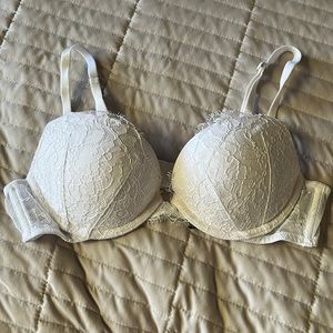 Victoria’s Secret Push Up Bra 34A